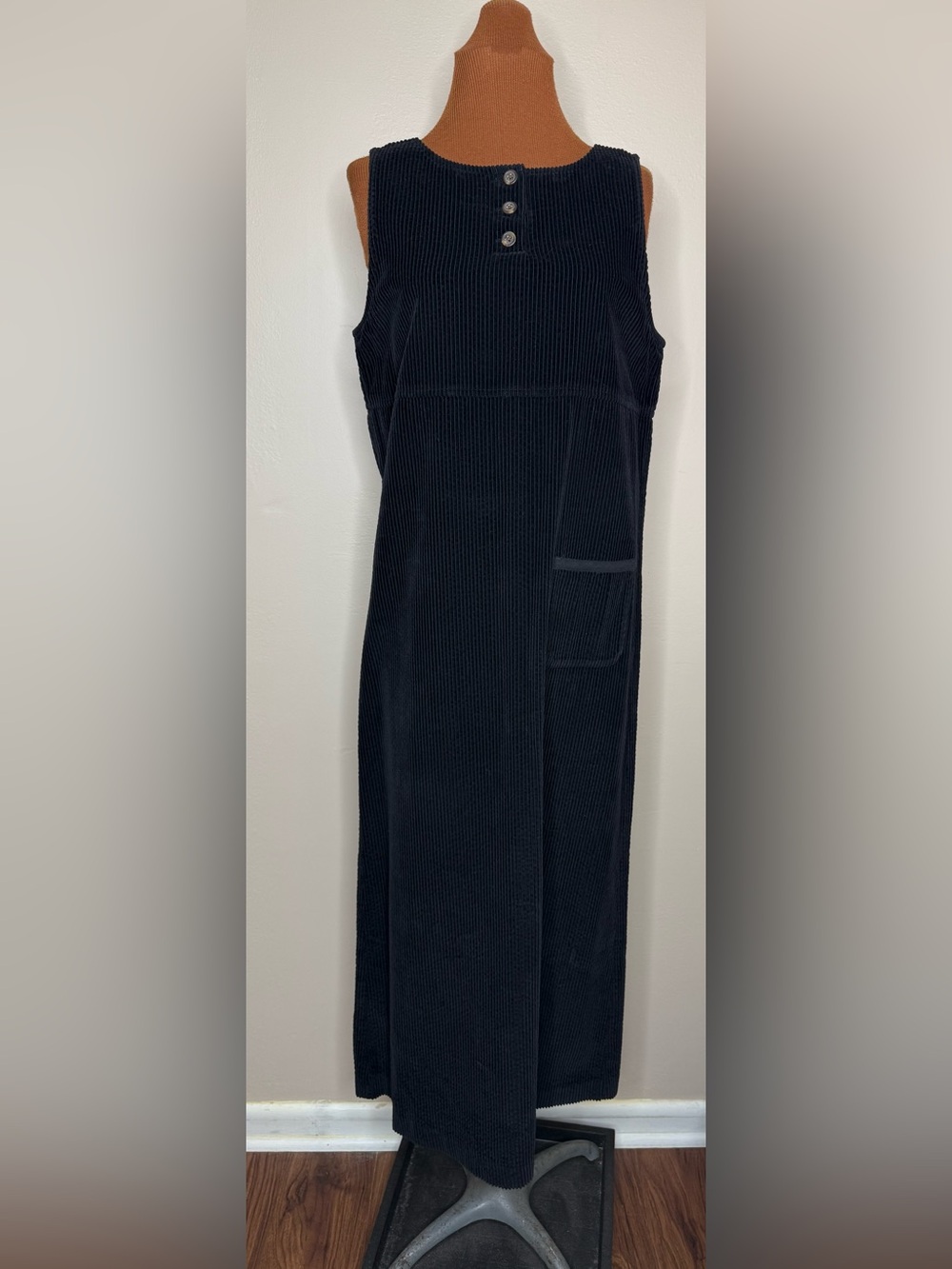 Talbots Black Sleeveless Wide Wale Corduroy Maxi Dress with Front Pocket Sz 4